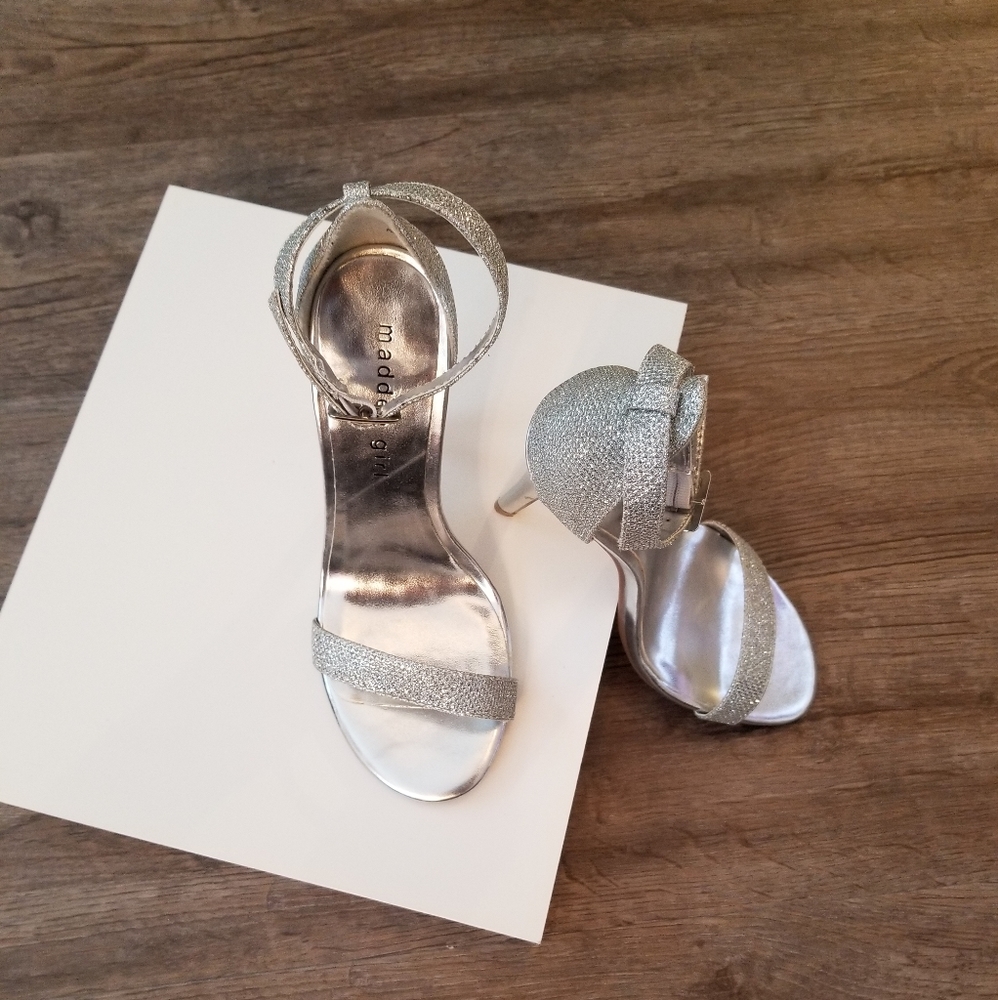 Madden Girl silver sling back heels. - Picture 2 of 6